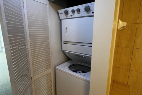 Copropriété à louer à Miami, Floride: 1 chambre, 76.27 m2 № 1807169 - photo 27