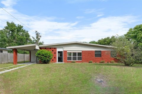 Casa en venta en Gainesville, Florida, 3 dormitorios, 120.4 m2 № 1686962 - foto 1