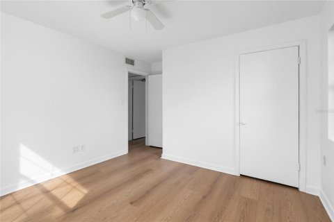 Casa en venta en Gainesville, Florida, 3 dormitorios, 120.4 m2 № 1686962 - foto 14