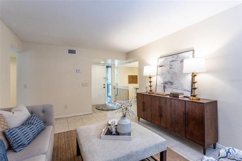 Condo in Palm Coast, Florida, 2 bedrooms  № 1827134 - photo 8