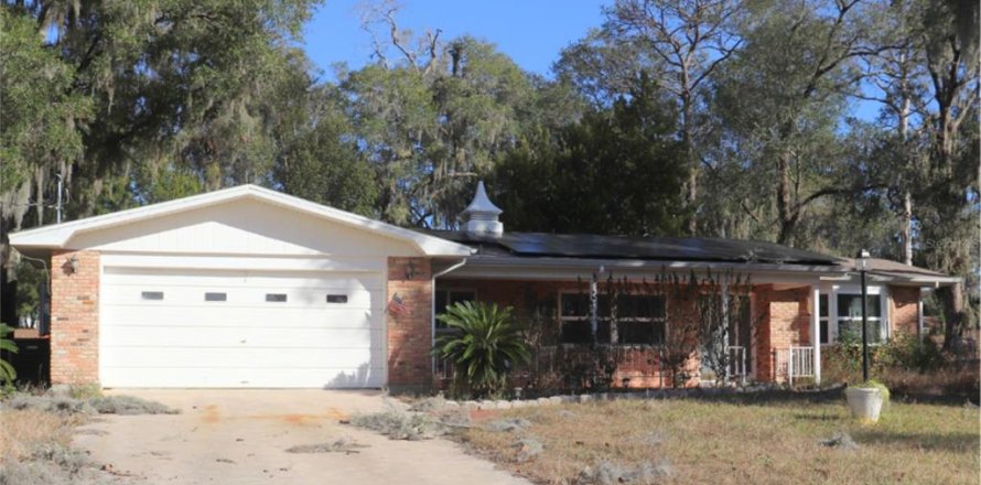 Villa ou maison à Inverness, Floride 3 chambres, 173.26 m2 № 2196340