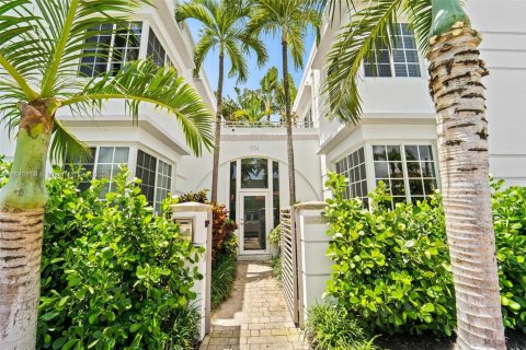 Condominio en venta en Miami Beach, Florida, 2 dormitorios, 85.47 m2 № 1961990 - foto 2