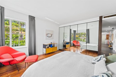 Condominio en venta en Miami Beach, Florida, 2 dormitorios, 85.47 m2 № 1961990 - foto 10