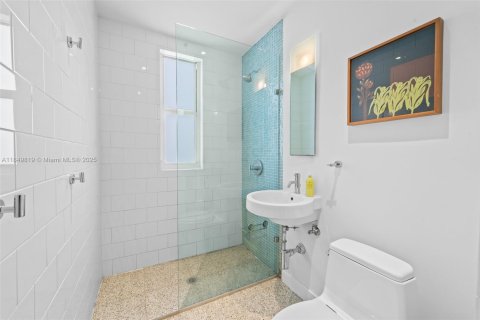 Condominio en venta en Miami Beach, Florida, 2 dormitorios, 85.47 m2 № 1961990 - foto 13