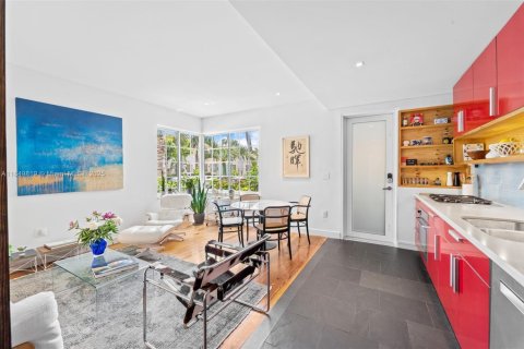 Condominio en venta en Miami Beach, Florida, 2 dormitorios, 85.47 m2 № 1961990 - foto 3