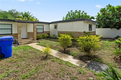 Commercial property in Hollywood, Florida 291.53 sq.m. № 1931235 - photo 18