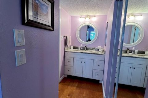 Copropriété à louer à Sarasota, Floride: 2 chambres, 106.37 m2 № 2386388 - photo 3