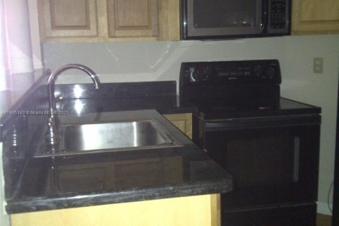 Copropriété à vendre à Oakland Park, Floride: 2 chambres, 82.68 m2 № 1975429 - photo 7