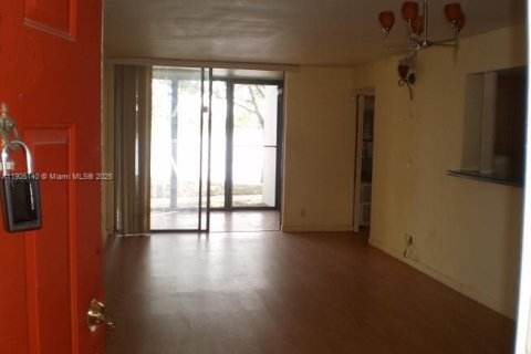 Copropriété à vendre à Oakland Park, Floride: 2 chambres, 82.68 m2 № 1975429 - photo 5