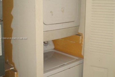 Copropriété à vendre à Oakland Park, Floride: 2 chambres, 82.68 m2 № 1975429 - photo 9