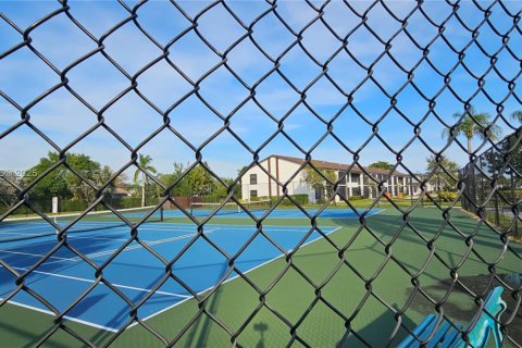Copropriété à vendre à Oakland Park, Floride: 2 chambres, 82.68 m2 № 1975429 - photo 29