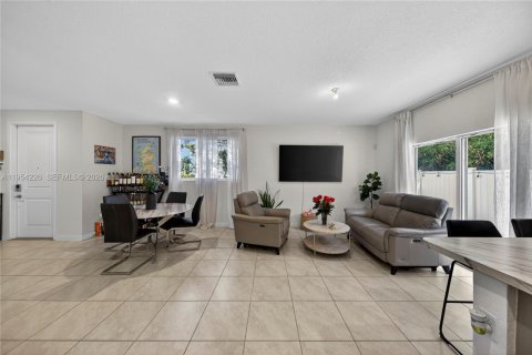 Купить таунхаус в Хомстед, Флорида 4 спальни, 178.74м2, № 2009731 - фото 5