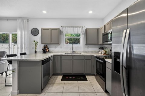 Купить таунхаус в Хомстед, Флорида 4 спальни, 178.74м2, № 2009731 - фото 7