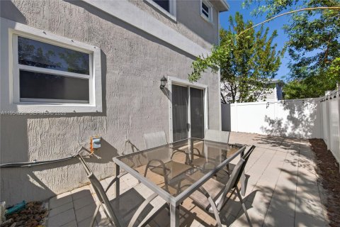 Купить таунхаус в Хомстед, Флорида 4 спальни, 178.74м2, № 2009731 - фото 17