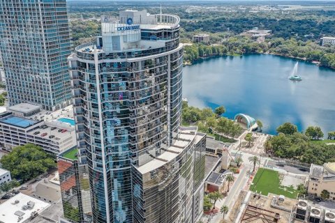Propiedad comercial en alquiler en Orlando, Florida № 1690896 - foto 1