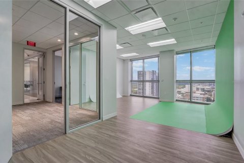 Propiedad comercial en alquiler en Orlando, Florida № 1690896 - foto 28