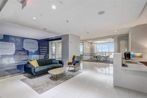 Propiedad comercial en alquiler en Orlando, Florida № 1690896 - foto 3