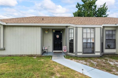 House in Deltona, Florida 3 bedrooms, 139.35 sq.m. № 1876888 - photo 3