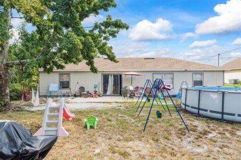 House in Deltona, Florida 3 bedrooms, 139.35 sq.m. № 1876888 - photo 24