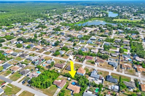 House in Deltona, Florida 3 bedrooms, 139.35 sq.m. № 1876888 - photo 27