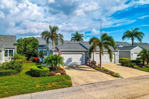 House in Bradenton, Florida 2 bedrooms, 143.72 sq.m. № 2199484 - photo 3
