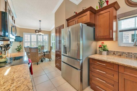 House in Bradenton, Florida 2 bedrooms, 143.72 sq.m. № 2199484 - photo 11