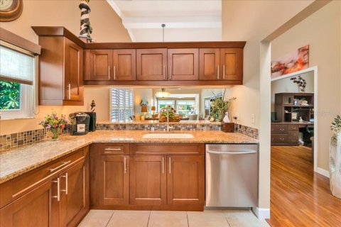 House in Bradenton, Florida 2 bedrooms, 143.72 sq.m. № 2199484 - photo 16