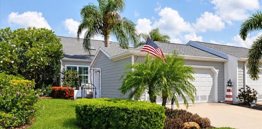 House in Bradenton, Florida 2 bedrooms, 143.72 sq.m. № 2199484