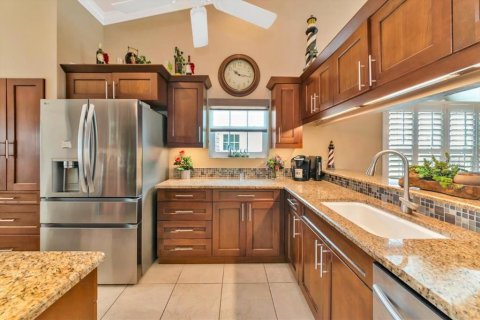 House in Bradenton, Florida 2 bedrooms, 143.72 sq.m. № 2199484 - photo 13