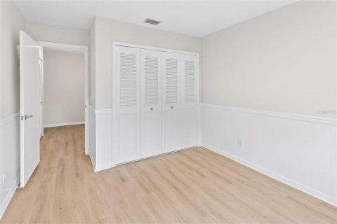 Townhouse in Tampa, Florida 2 bedrooms, 102.56 sq.m. № 2197619 - photo 20