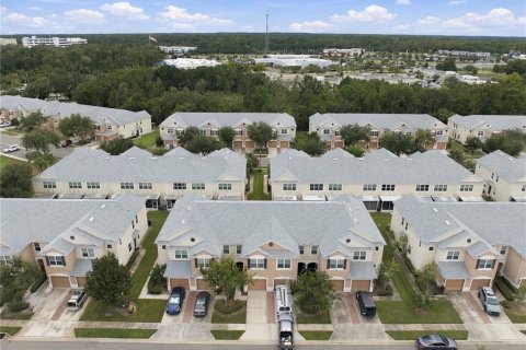 Touwnhouse à louer à Wesley Chapel, Floride: 3 chambres, 147.53 m2 № 2400459 - photo 4
