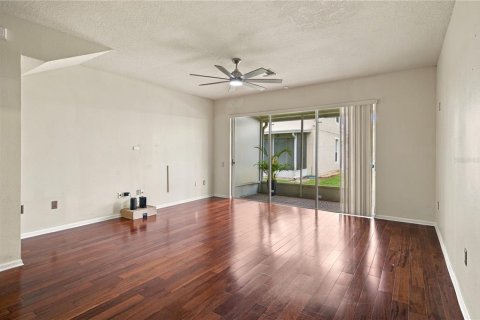 Touwnhouse à louer à Wesley Chapel, Floride: 3 chambres, 147.53 m2 № 2400459 - photo 13