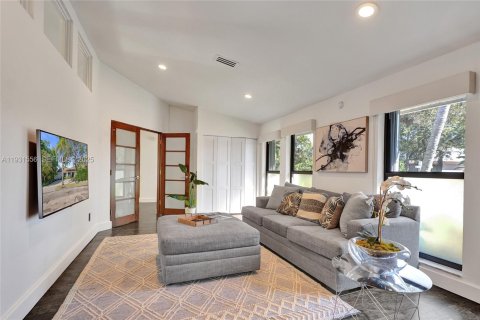 Купить виллу или дом в Майами, Флорида 4 спальни, № 1989916 - фото 14