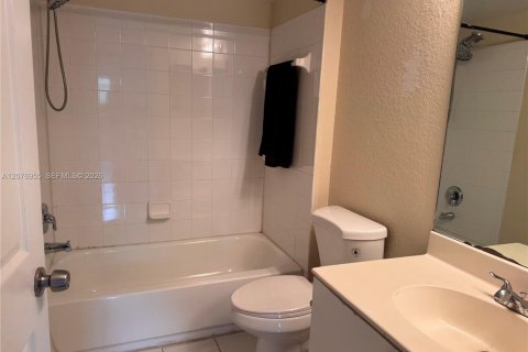 Appartement à louer à Homestead, Floride: 2 chambres, 83.15 m2 № 2318240 - photo 6