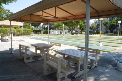 Condo in Miami, Florida, 1 bedroom № 1933561 - photo 14