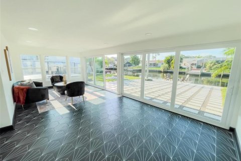 Casa en venta en Tampa, Florida, 3 dormitorios, 170.85 m2 № 1721973 - foto 29