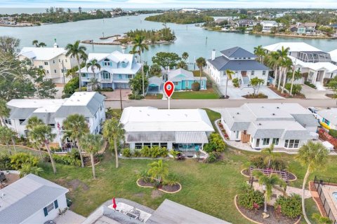 House in Venice, Florida 3 bedrooms, 156.45 sq.m. № 2107098 - photo 4