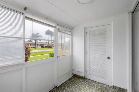 Купить кондоминиум в Уэст-Палм-Бич, Флорида 3 комнаты, 61.5м2, № 2147301 - фото 14