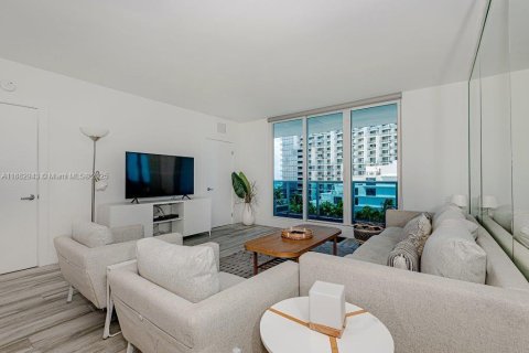Copropriété à louer à Miami Beach, Floride: 2 chambres, 81.75 m2 № 2334624 - photo 10