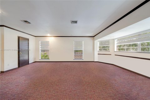 Купить виллу или дом в Майами, Флорида 2 спальни, 194.17м2, № 1971333 - фото 8