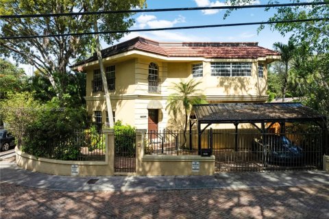 Купить виллу или дом в Майами, Флорида 2 спальни, 194.17м2, № 1971333 - фото 15