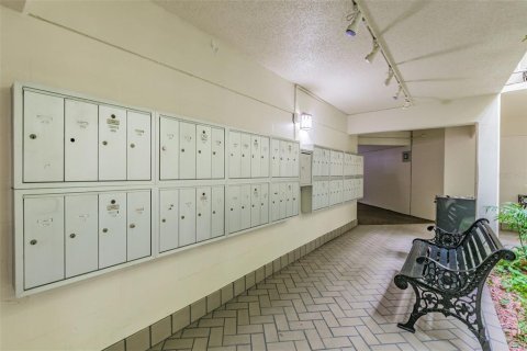 Condominio en alquiler en Tampa, Florida, 2 dormitorios, 86.96 m2 № 1888557 - foto 5