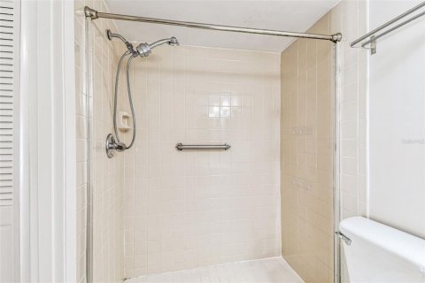 Condominio en alquiler en Tampa, Florida, 2 dormitorios, 86.96 m2 № 1888557 - foto 17