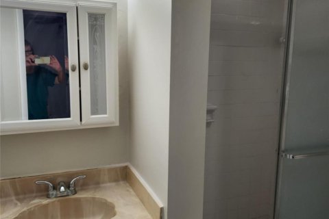 Condo in Fort Lauderdale, Florida, 2 bedrooms  № 2188005 - photo 11