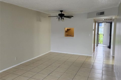 Condo in Fort Lauderdale, Florida, 2 bedrooms  № 2188005 - photo 2