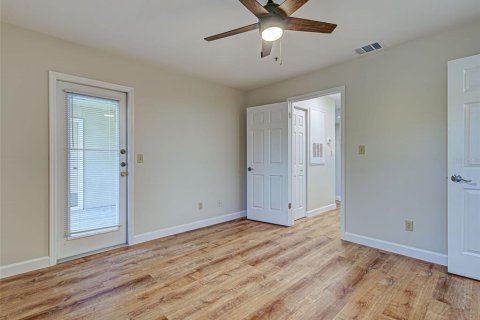 Condo in Sarasota, Florida, 2 bedrooms  № 1845245 - photo 24