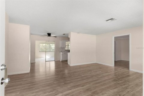 Casa en venta en Dunnellon, Florida, 3 dormitorios, 144 m2 № 1870735 - foto 8