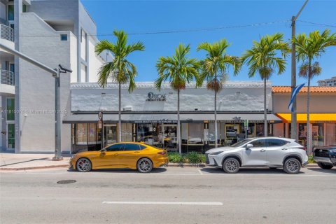 Commercial property in Coral Gables, Florida № 1770605 - photo 5
