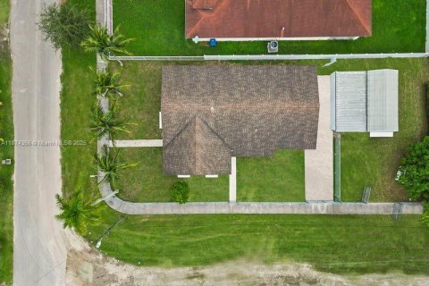 Casa en alquiler en Homestead, Florida, 4 dormitorios, 169.08 m2 № 1921732 - foto 1