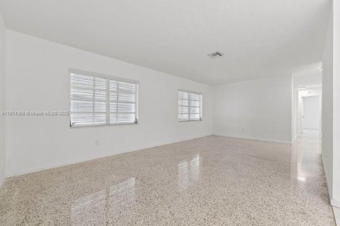 Casa en alquiler en Homestead, Florida, 4 dormitorios, 169.08 m2 № 1921732 - foto 18